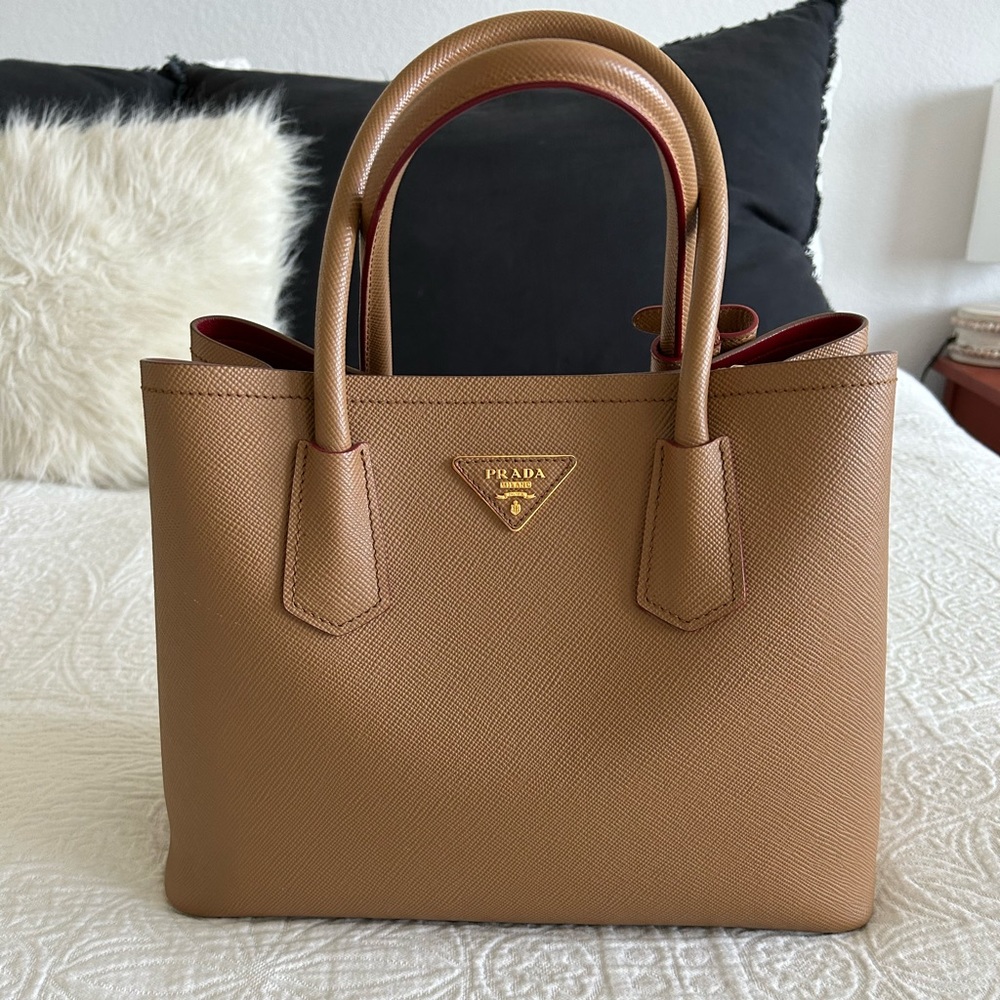 Prada cuir double tote, small